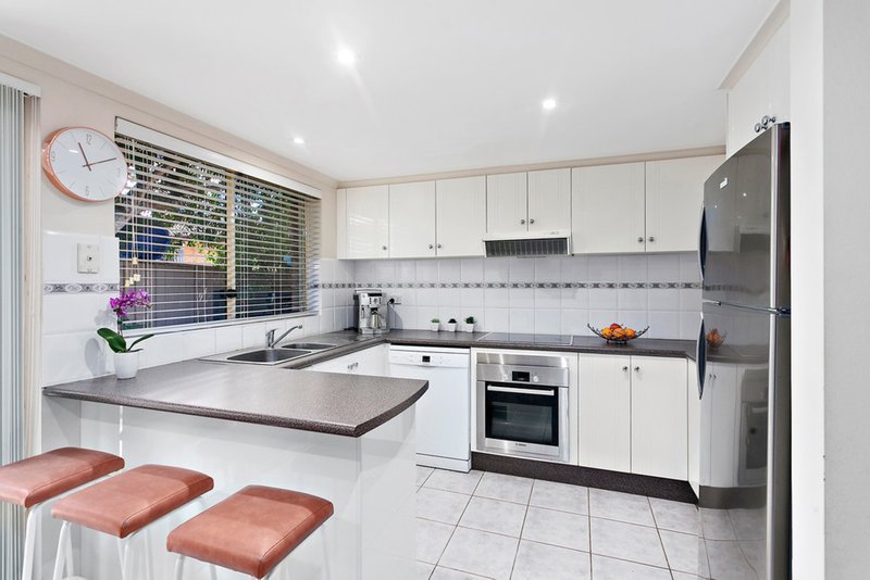 Photo - 2/81 Yathong Road, Caringbah NSW 2229 - Image 4