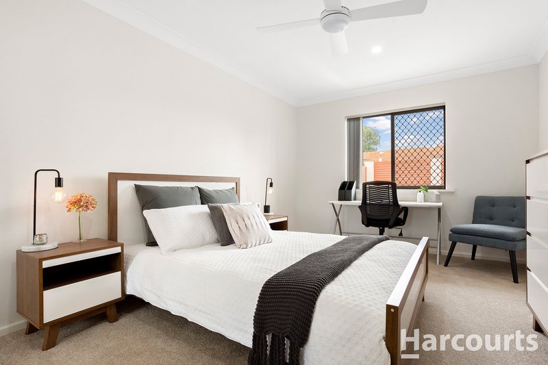 Photo - 28/10 Hungerford Avenue, Halls Head WA 6210 - Image 5