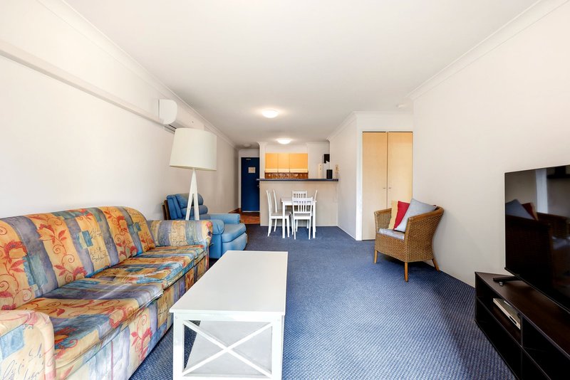 Photo - 28/11-17 Philip Avenue, Broadbeach QLD 4218 - Image 5