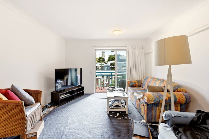 Photo - 28/11-17 Philip Avenue, Broadbeach QLD 4218 - Image 7