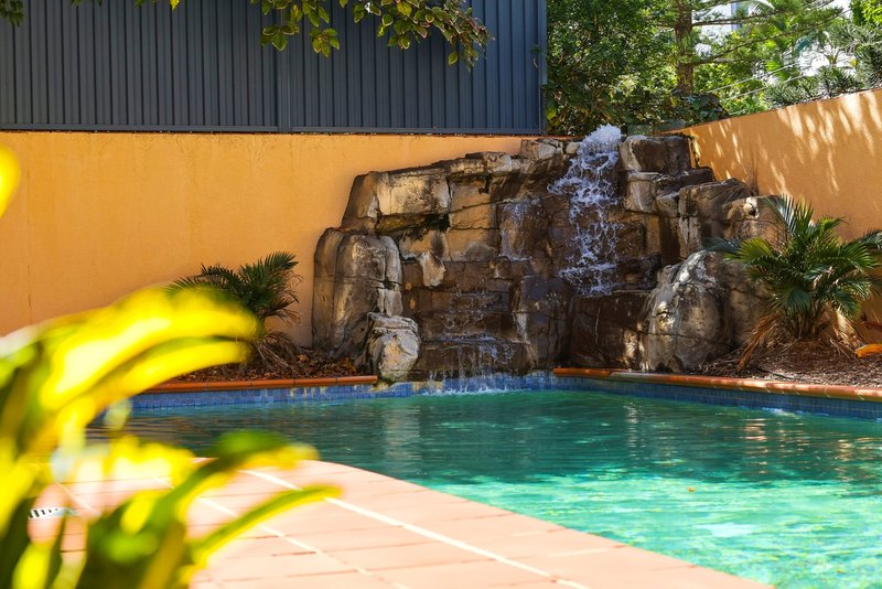 Photo - 28/11-17 Philip Avenue, Broadbeach QLD 4218 - Image 11