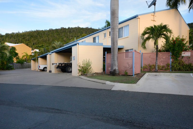 Photo - 28/11 Island Drive, Cannonvale QLD 4802 - Image 4