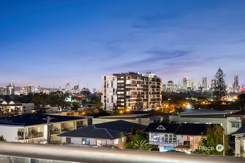 Photo - 28/11 Kitchener Street, Coorparoo QLD 4151 - Image 10