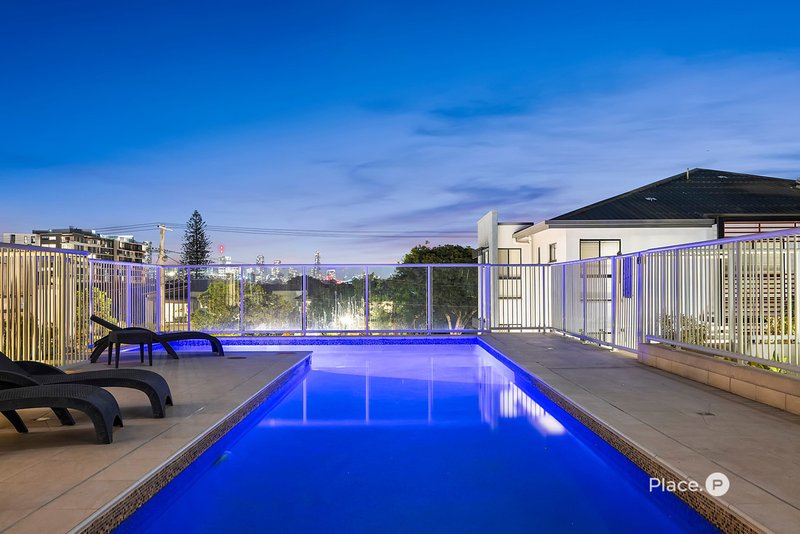 Photo - 28/11 Kitchener Street, Coorparoo QLD 4151 - Image 11