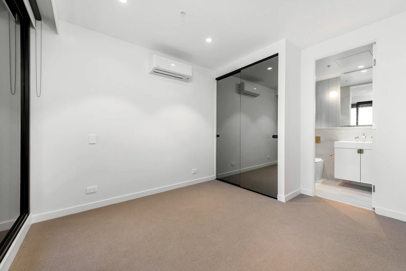 Photo - 2811/545 Station Street, Box Hill VIC 3128 - Image 3