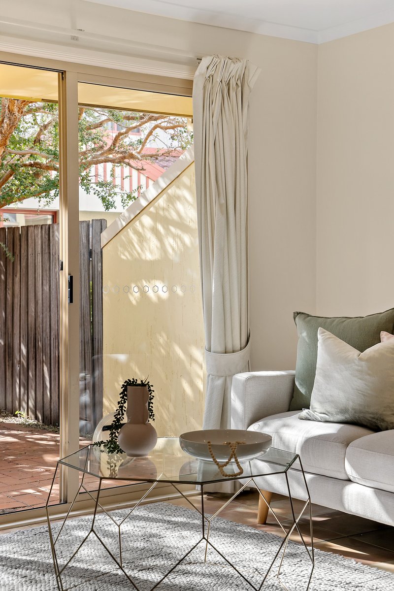 Photo - 28/14 Federal Highway, Watson ACT 2602 - Image 4