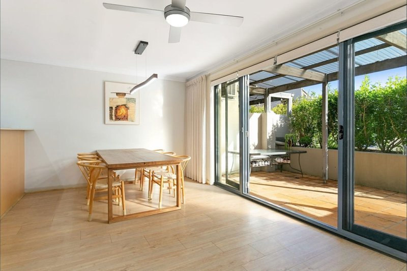 Photo - 28/15 Begonia Street, Pagewood NSW 2035 - Image 2