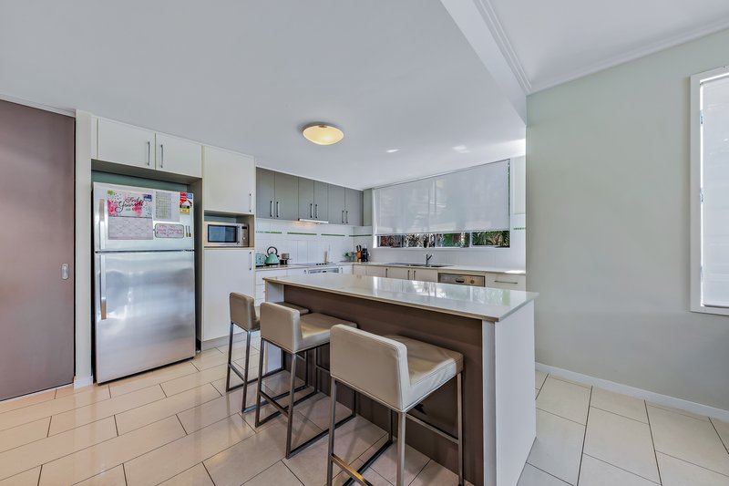 Photo - 28/15 Flame Tree Court, Airlie Beach QLD 4802 - Image 4