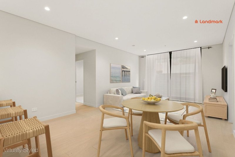 Photo - 2/818 Pittwater Road, Dee Why NSW 2099 - Image 1