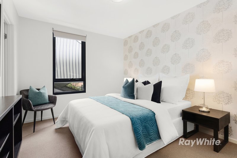 Photo - 28/2-4 William Street, Murrumbeena VIC 3163 - Image 3