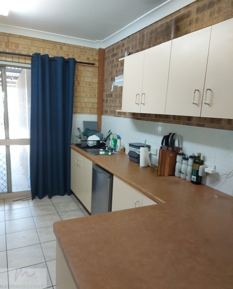 Photo - 2/82-84 Abel Smith Parade, Mount Isa QLD 4825 - Image 3