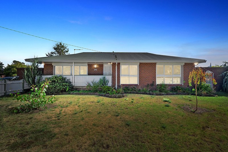 Photo - 282 Main Street, Bacchus Marsh VIC 3340 - Image 23
