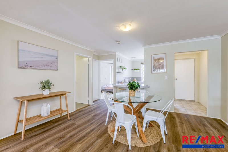 Photo - 28/2 Pinewood Avenue, Kardinya WA 6163 - Image 5