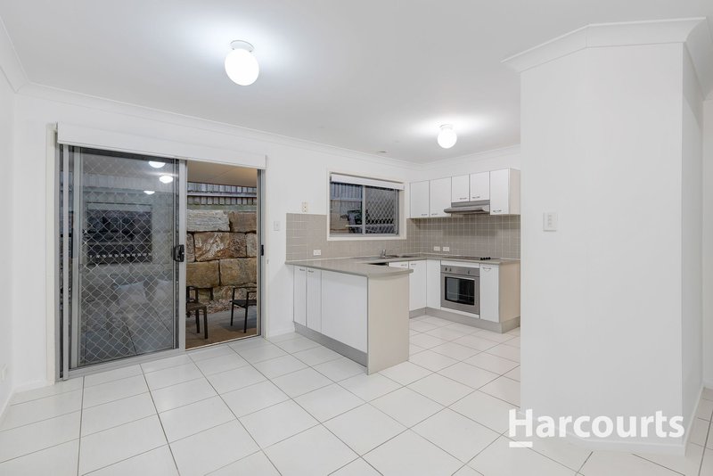 Photo - 28/2 Rory Court, Calamvale QLD 4116 - Image 3