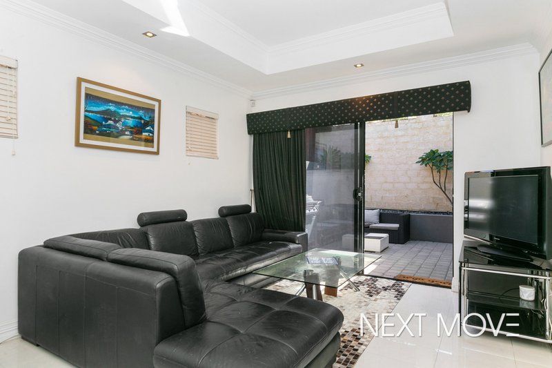 Photo - 2/82 Strickland Street, South Perth WA 6151 - Image 3