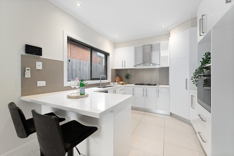 Photo - 2/82 View Street, Clayton VIC 3168 - Image 5