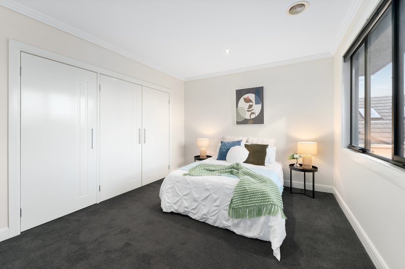 Photo - 2/82 View Street, Clayton VIC 3168 - Image 9
