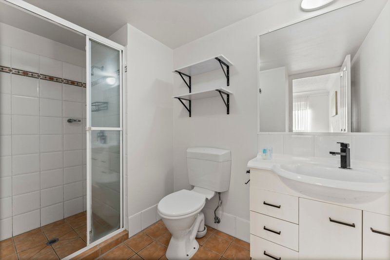 Photo - 28/2342-2358 Gold Coast Highway, Mermaid Beach QLD 4218 - Image 9