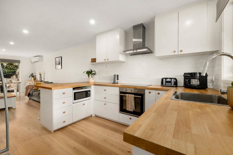 Photo - 28/24 Beazley Crescent, Calwell ACT 2905 - Image 3