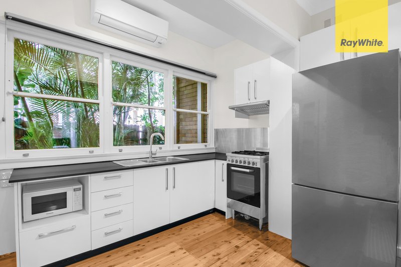 Photo - 2/82A Weston Street, Harris Park NSW 2150 - Image 5