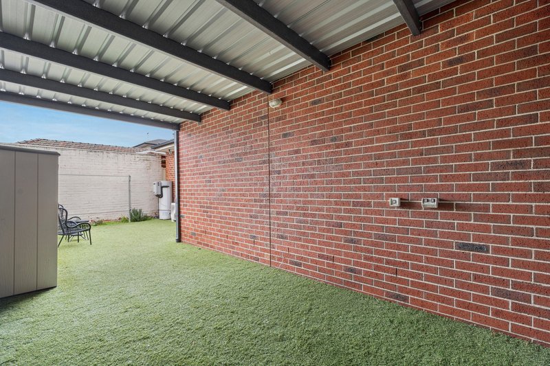 Photo - 2/83-85 Howard Street, Reservoir VIC 3073 - Image 11