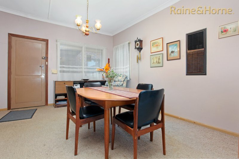 Photo - 283 Desborough Rd , St Marys NSW 2760 - Image 4