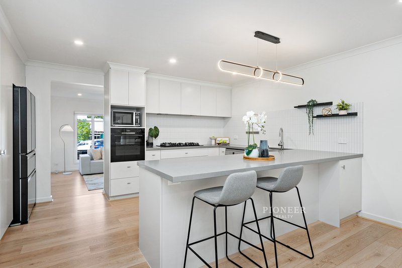 Photo - 2/83 Dunloe Avenue, Mont Albert North VIC 3129 - Image 4