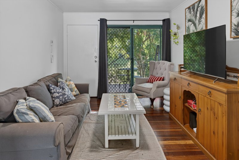 Photo - 2/83 Indooroopilly Road, Taringa QLD 4068 - Image 4