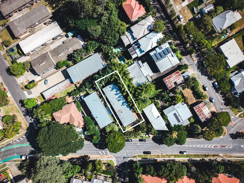 Photo - 2/83 Indooroopilly Road, Taringa QLD 4068 - Image 11