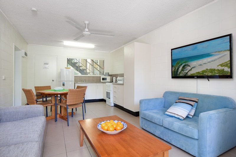 2/83 Moore Street, Trinity Beach QLD 4879