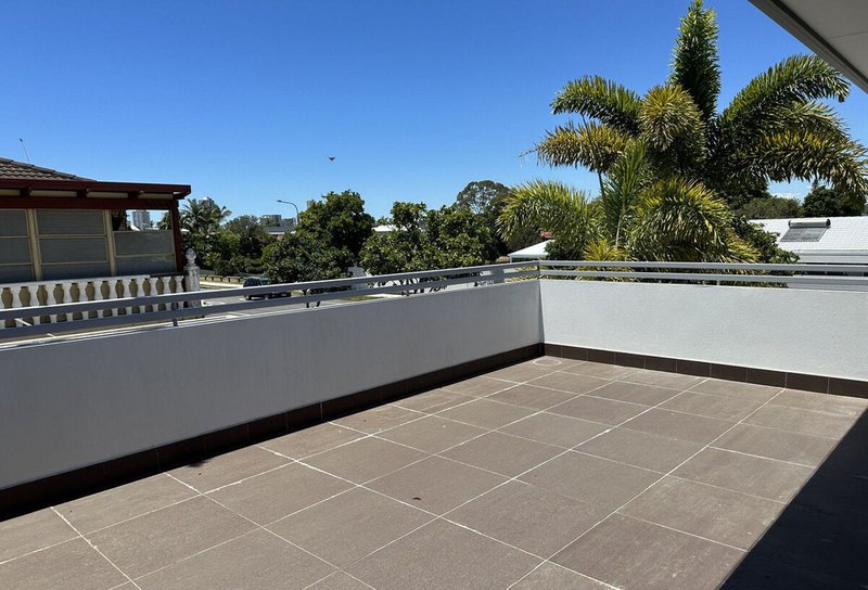 Photo - 2/83 Mountain View Avenue, Miami QLD 4220 - Image 26