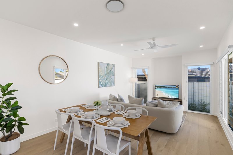 Photo - 2/83 Point Cartwright Drive, Buddina QLD 4575 - Image 9