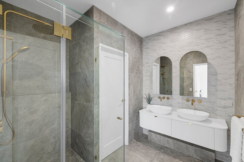 Photo - 2/83 Point Cartwright Drive, Buddina QLD 4575 - Image 13