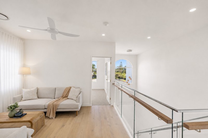 Photo - 2/83 Point Cartwright Drive, Buddina QLD 4575 - Image 14