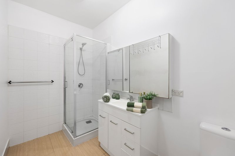 Photo - 2/83 Rufus Street, Epping VIC 3076 - Image 12