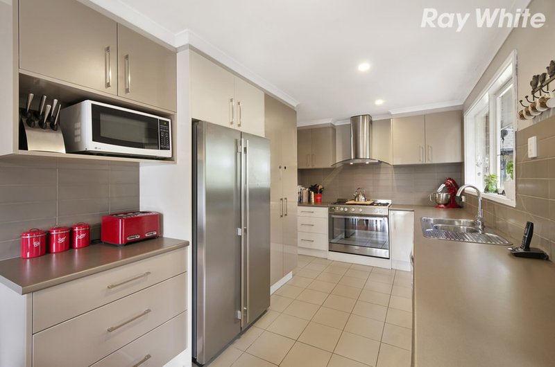 Photo - 283 Windermere Drive, Ferntree Gully VIC 3156 - Image 3