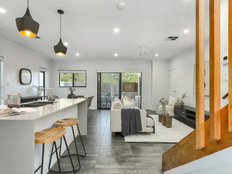 Photo - 28/33 Henderson Road, Everton Hills QLD 4053 - Image 2