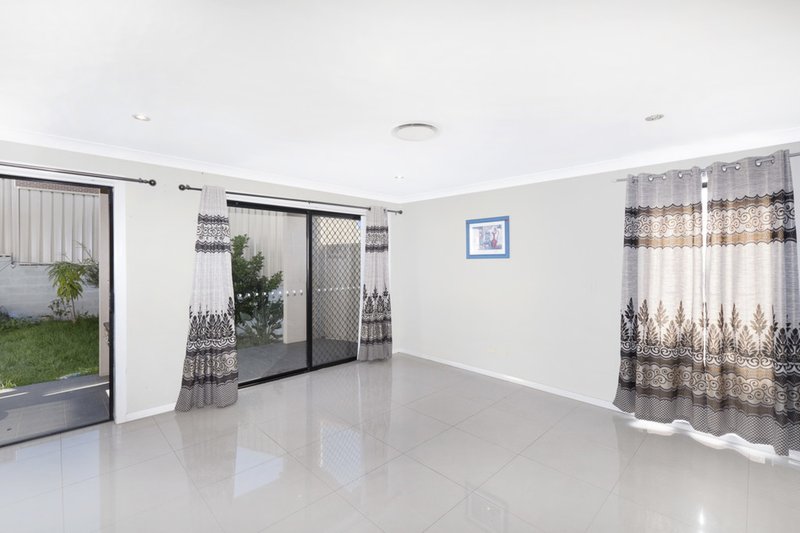 Photo - 28/37 Shedworth Street, Marayong NSW 2148 - Image 5