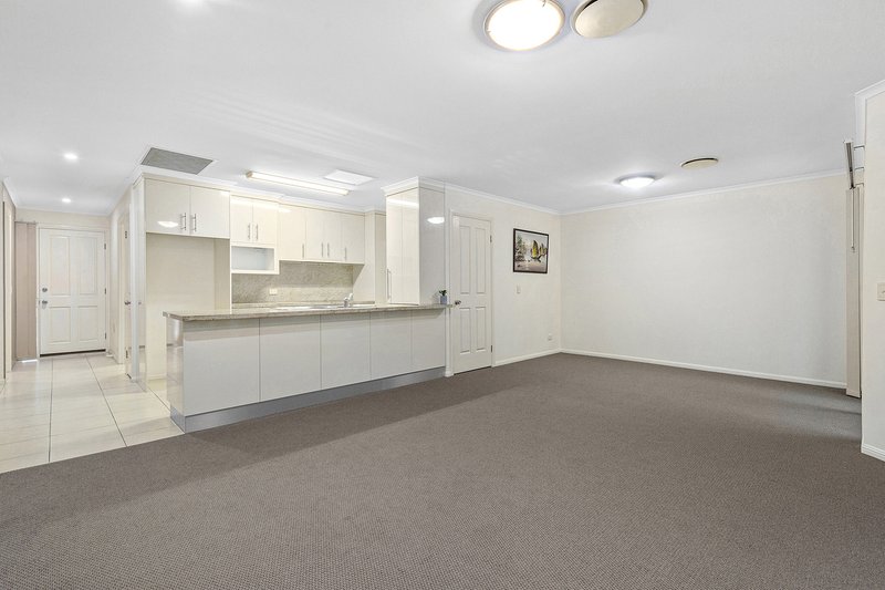 Photo - 28/39 Pitta Place, Carseldine QLD 4034 - Image 4