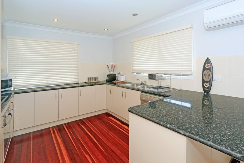 Photo - 283a Dunbar Street, Koongal QLD 4701 - Image 3