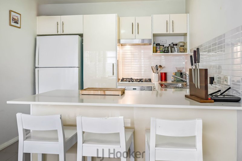 Photo - 28/4 Langdon Way, Mount Hutton NSW 2290 - Image 3