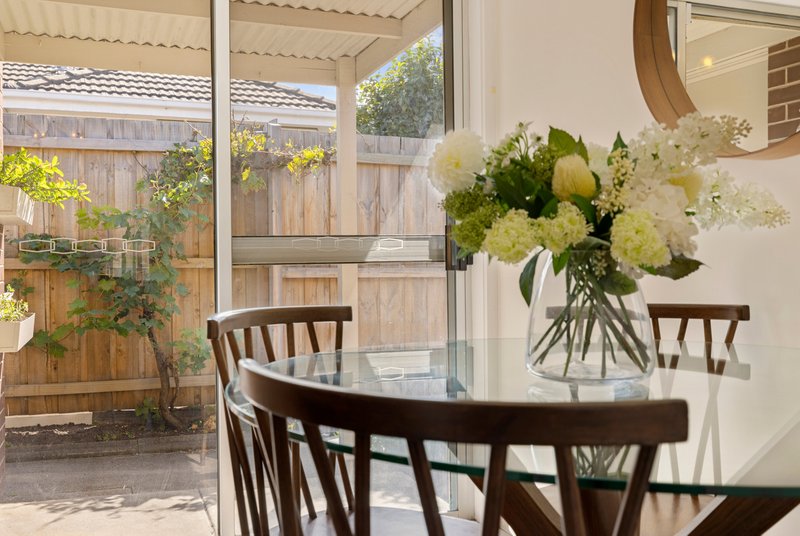 Photo - 2/84 Lower Dandenong Road, Parkdale VIC 3195 - Image 7