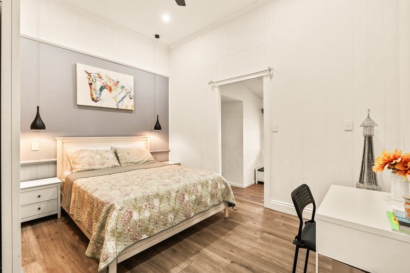 Photo - 284 Nudgee Road, Hendra QLD 4011 - Image 5