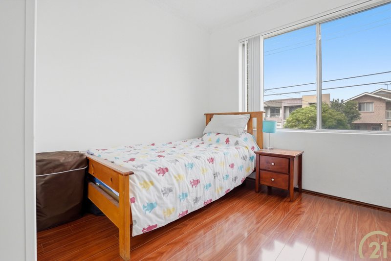 Photo - 2/84 Sackville Street, Fairfield NSW 2165 - Image 5