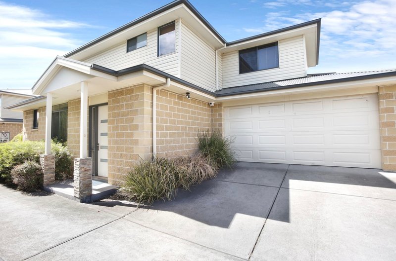 2/84 Strathallan Road, Macleod VIC 3085