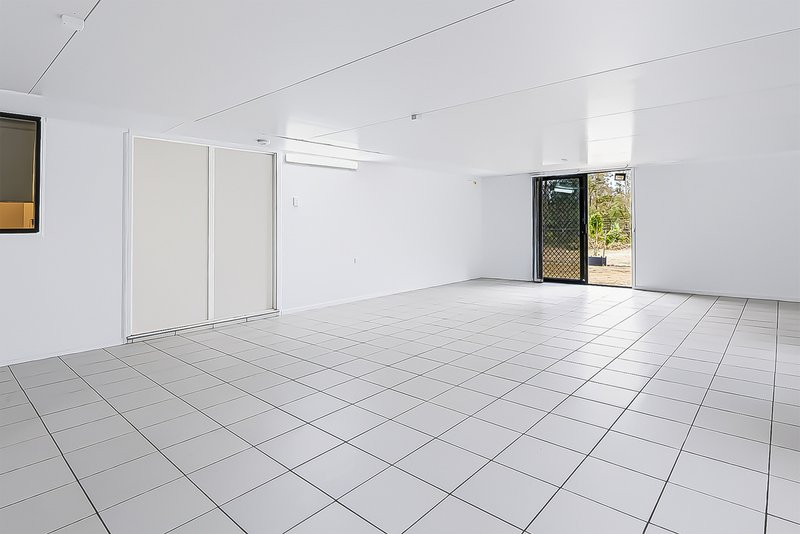 Photo - 284 Teviot Road, North Maclean QLD 4280 - Image 3