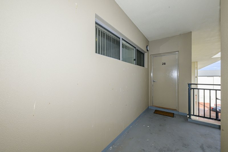 Photo - 28/42 The Crescent, Midland WA 6056 - Image 4
