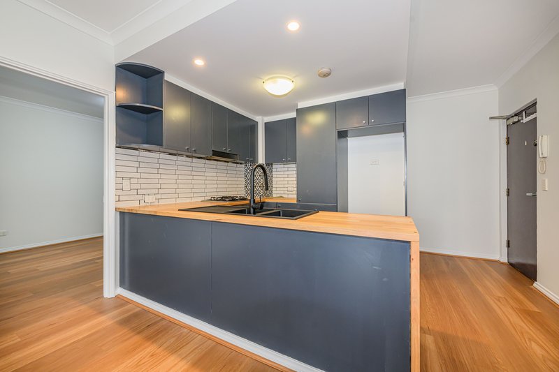 Photo - 28/42 The Crescent, Midland WA 6056 - Image 10