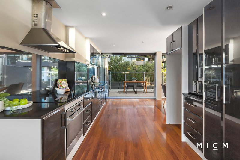 Photo - 28/458 St Kilda Road, Melbourne VIC 3004 - Image 4