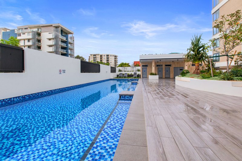 Photo - 284/59 Marine Parade, Redcliffe QLD 4020 - Image 19